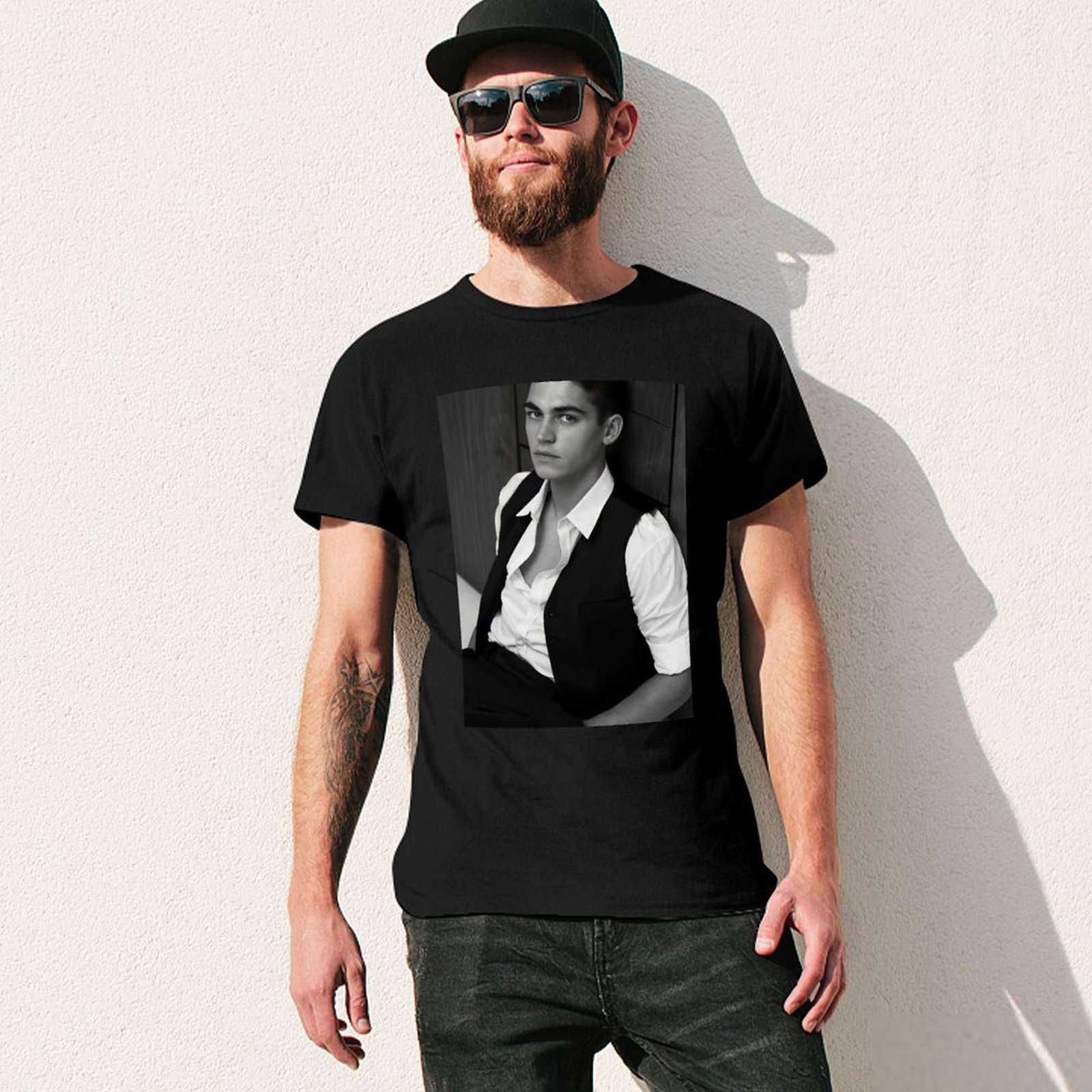 ฮีโร่ ไฟน์ส ทิฟฟิน - เสื้อยืด  - Mens Fashion Magazines บทวิจารณ์และราคา